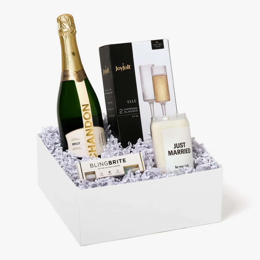 proposal, anniversary, gifting, luxury gift, corporate gift, champagne